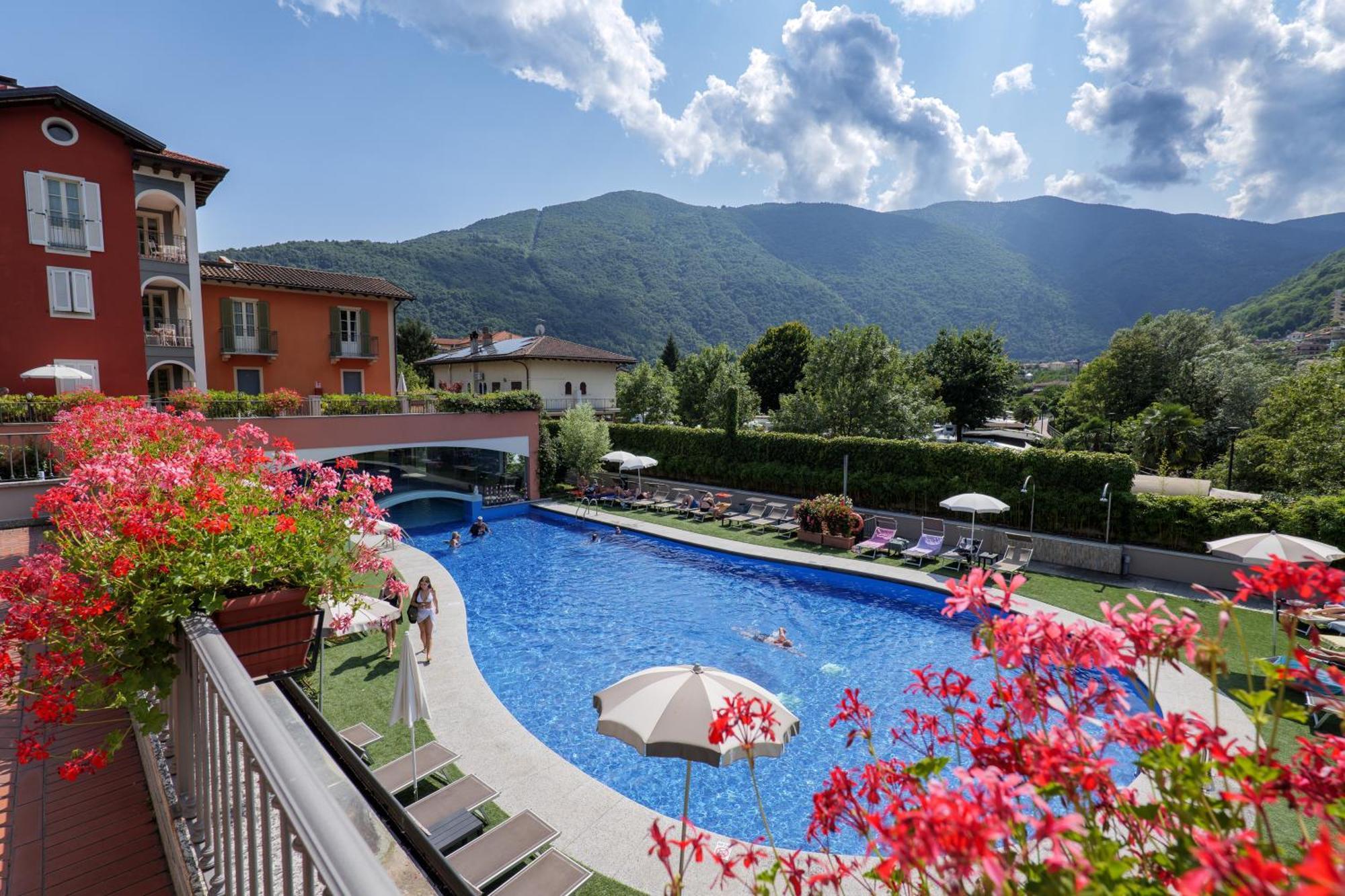 Aquazzurra Resort & Aparthotel Каннобио Экстерьер фото