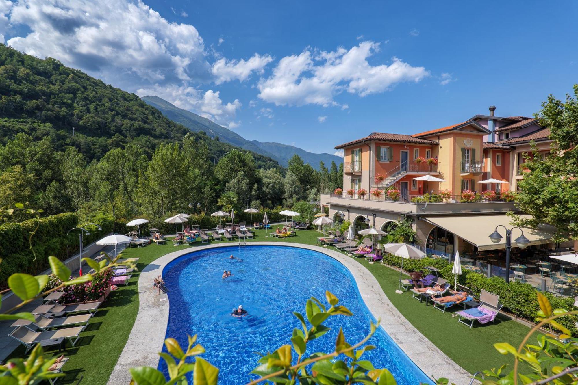 Aquazzurra Resort & Aparthotel Каннобио Экстерьер фото
